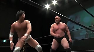 日本人专业摔跤：miyatake vs suguru