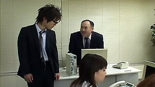 مكتب عاهرة في اليابان كان اسيمناء في مكان عملها
